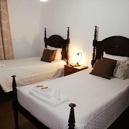 Hotel Residencia Livramento Velas Esterno foto