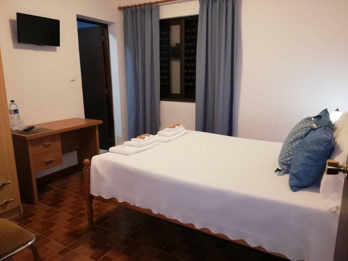 Hotel Residencia Livramento Velas Esterno foto